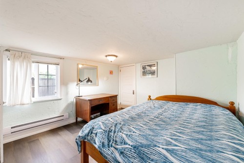 264 Queens Road W, North Vancouver, BC - Indoor Photo Showing Office
