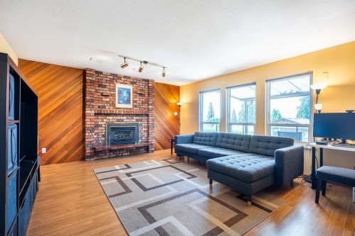 382 Balfour Drive, Coquitlam, BC 