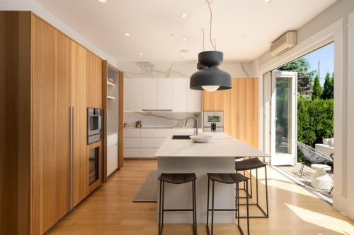 4256 14Th Avenue W, Vancouver, BC 