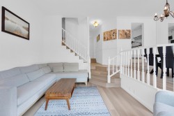 108-216 6th Street E North Vancouver, BC V7L 1P5