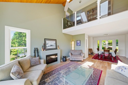 4015 Cummins Place, North Vancouver, BC 
