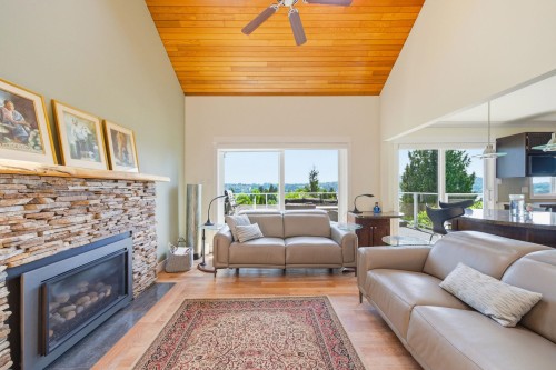 4015 Cummins Place, North Vancouver, BC 
