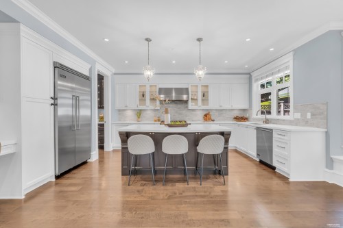 2213 Jefferson Avenue, West Vancouver, BC 