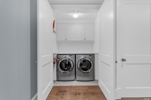 2213 Jefferson Avenue, West Vancouver, BC 