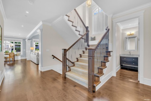 2213 Jefferson Avenue, West Vancouver, BC 