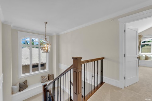 2213 Jefferson Avenue, West Vancouver, BC 