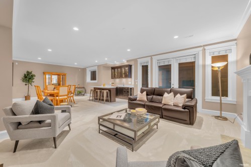 2213 Jefferson Avenue, West Vancouver, BC 