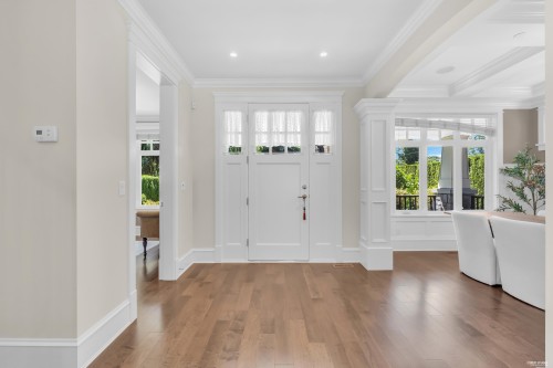 2213 Jefferson Avenue, West Vancouver, BC 