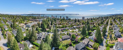 2213 Jefferson Avenue, West Vancouver, BC 