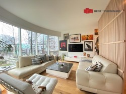 1661 Ontario Street Vancouver, BC V5Y 0C3