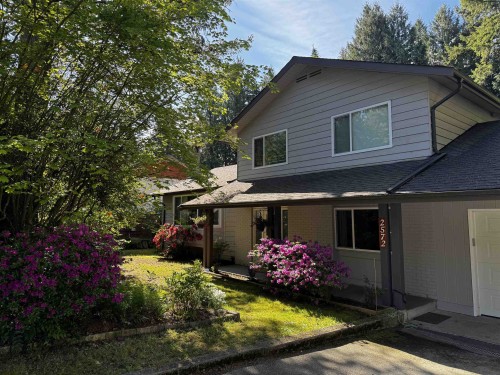 2572 The Boulevard, Squamish, BC 