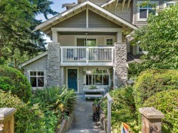 13-7488 Southwynde Avenue Burnaby, BC V3N 5C6