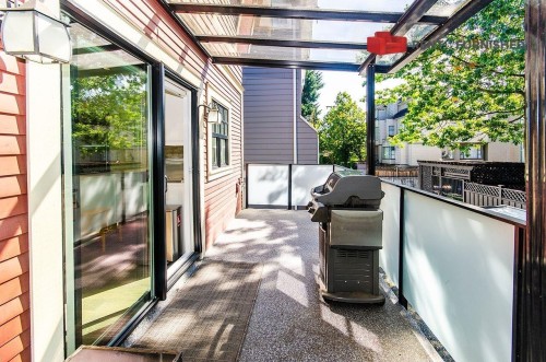 930 15Th Avenue W, Vancouver, BC 
