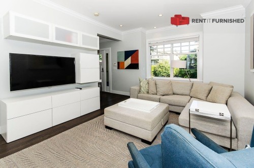 930 15Th Avenue W, Vancouver, BC 
