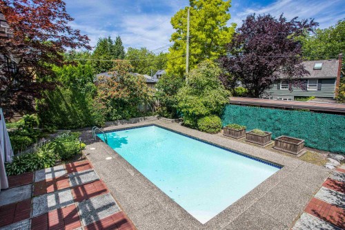 3877 Broadway W, Vancouver, BC 