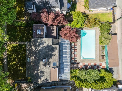 3877 Broadway W, Vancouver, BC 
