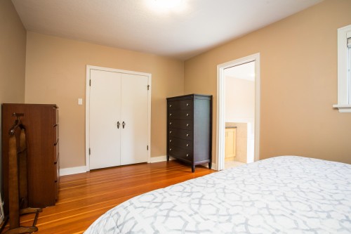 3877 Broadway W, Vancouver, BC 