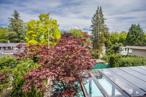 3877 Broadway W, Vancouver, BC 