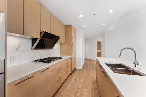 1306-3533 Ross Drive, Vancouver, BC 