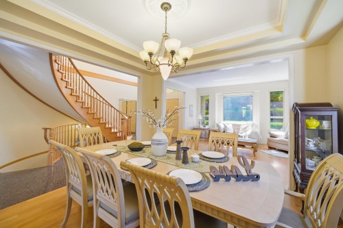 9113 Briar Road, Burnaby, BC - Indoor Photo Showing Dining Room