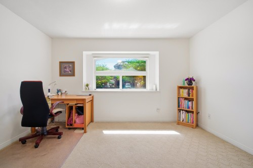 9113 Briar Road, Burnaby, BC - Indoor Photo Showing Office