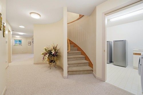 9113 Briar Road, Burnaby, BC - Indoor Photo Showing Other Room