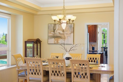 9113 Briar Road, Burnaby, BC - Indoor Photo Showing Dining Room