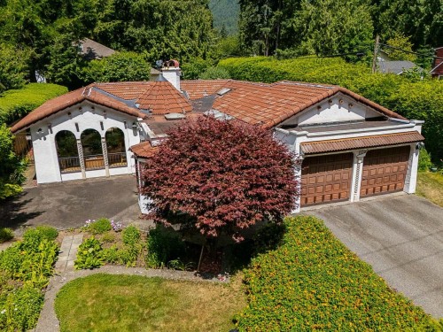 1110 Handsworth Road  North Vancouver, BC V7R 2A8