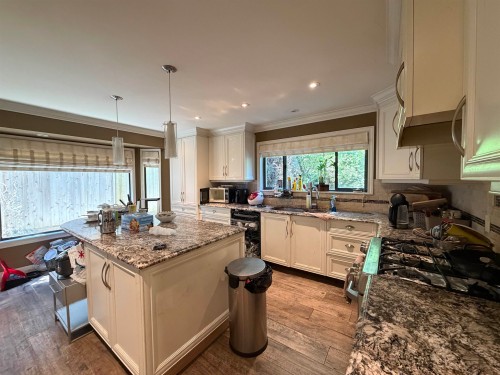 10591 Granville Avenue, Richmond, BC 