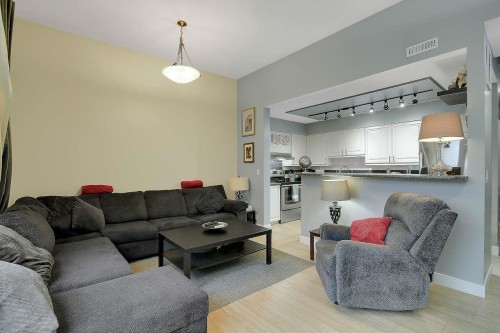 42-21960 River Road, Maple Ridge, BC 