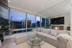 3403-1111 Alberni Street  Vancouver, BC V6E 4V2