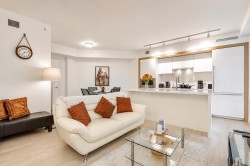 1618 Pullman Porter Street Vancouver, BC V6A 0H2