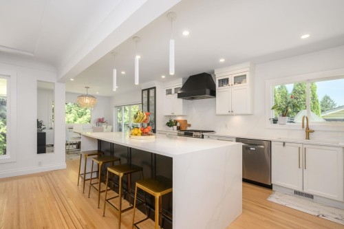 1047 Winslow Avenue, Coquitlam, BC 