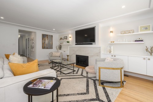 1047 Winslow Avenue, Coquitlam, BC 