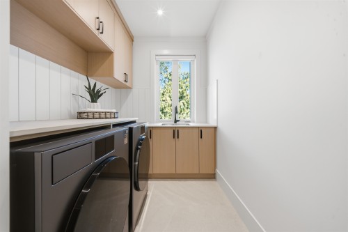 8160 Fairlane Road, Richmond, BC 