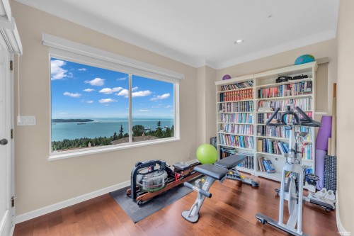 2589 Chairlift Road, West Vancouver, BC 