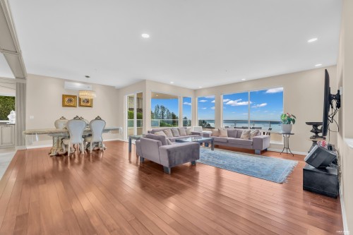 2589 Chairlift Road, West Vancouver, BC 