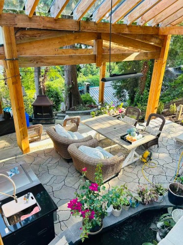 3395 Thompson Crescent, West Vancouver, BC - Outdoor With Deck Patio Veranda