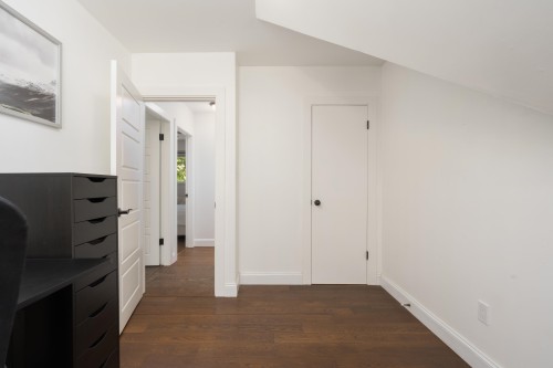 457 23Rd Street W, North Vancouver, BC 
