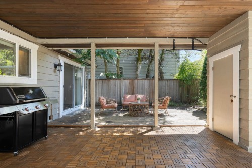 457 23Rd Street W, North Vancouver, BC 