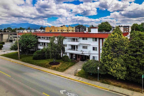 105-12096 222 Street  Maple Ridge, BC V2X 5W1
