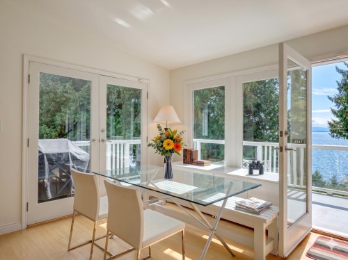 4947 Sunshine Coast Highway, Sechelt, BC - Indoor With Body Of Water