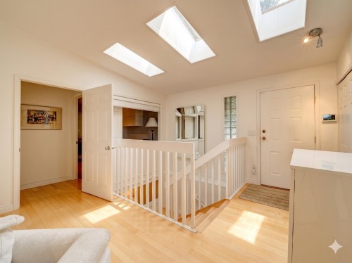 4947 Sunshine Coast Highway, Sechelt, BC - Indoor Photo Showing Other Room