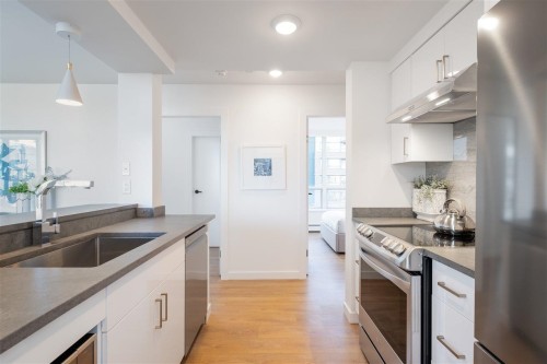 605-1228 Marinaside Crescent, Vancouver, BC 