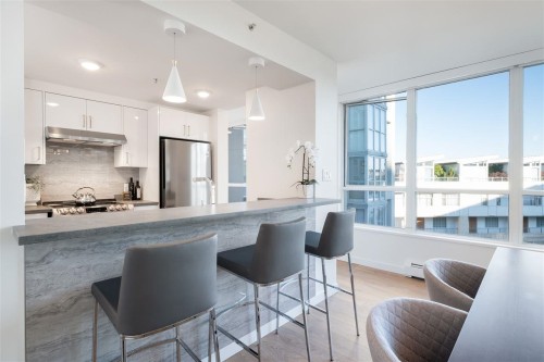 605-1228 Marinaside Crescent, Vancouver, BC 
