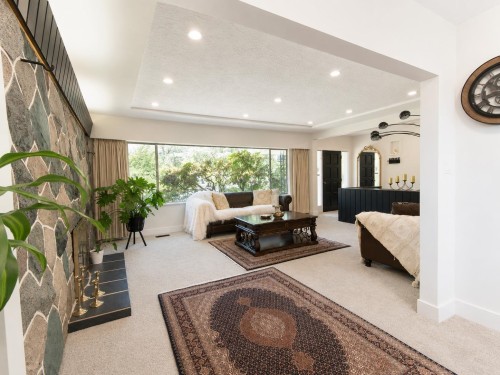 869 Clements Avenue, North Vancouver, BC 