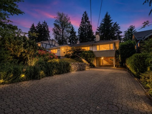 869 Clements Avenue, North Vancouver, BC - Outdoor
