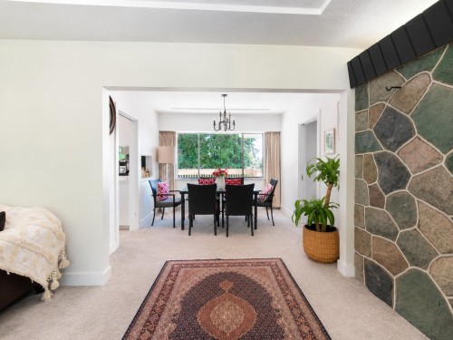 869 Clements Avenue, North Vancouver, BC - Indoor