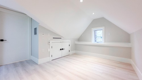 2373 7Th Avenue W, Vancouver, BC 
