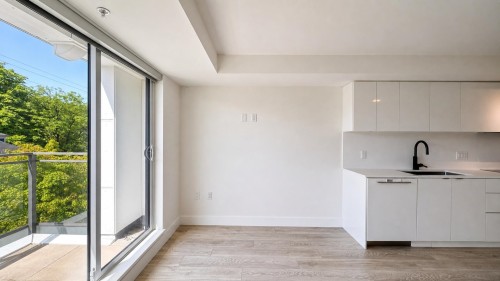 308-630 Broadway E, Vancouver, BC 